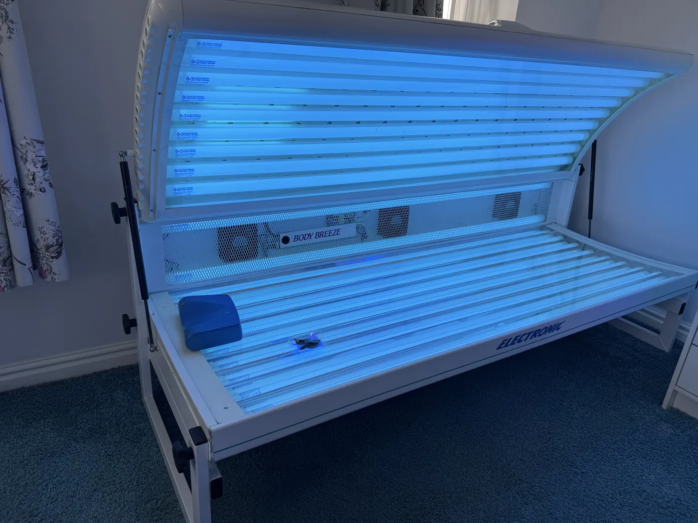 20-Tube Double Unit lit and set up in a customer's home